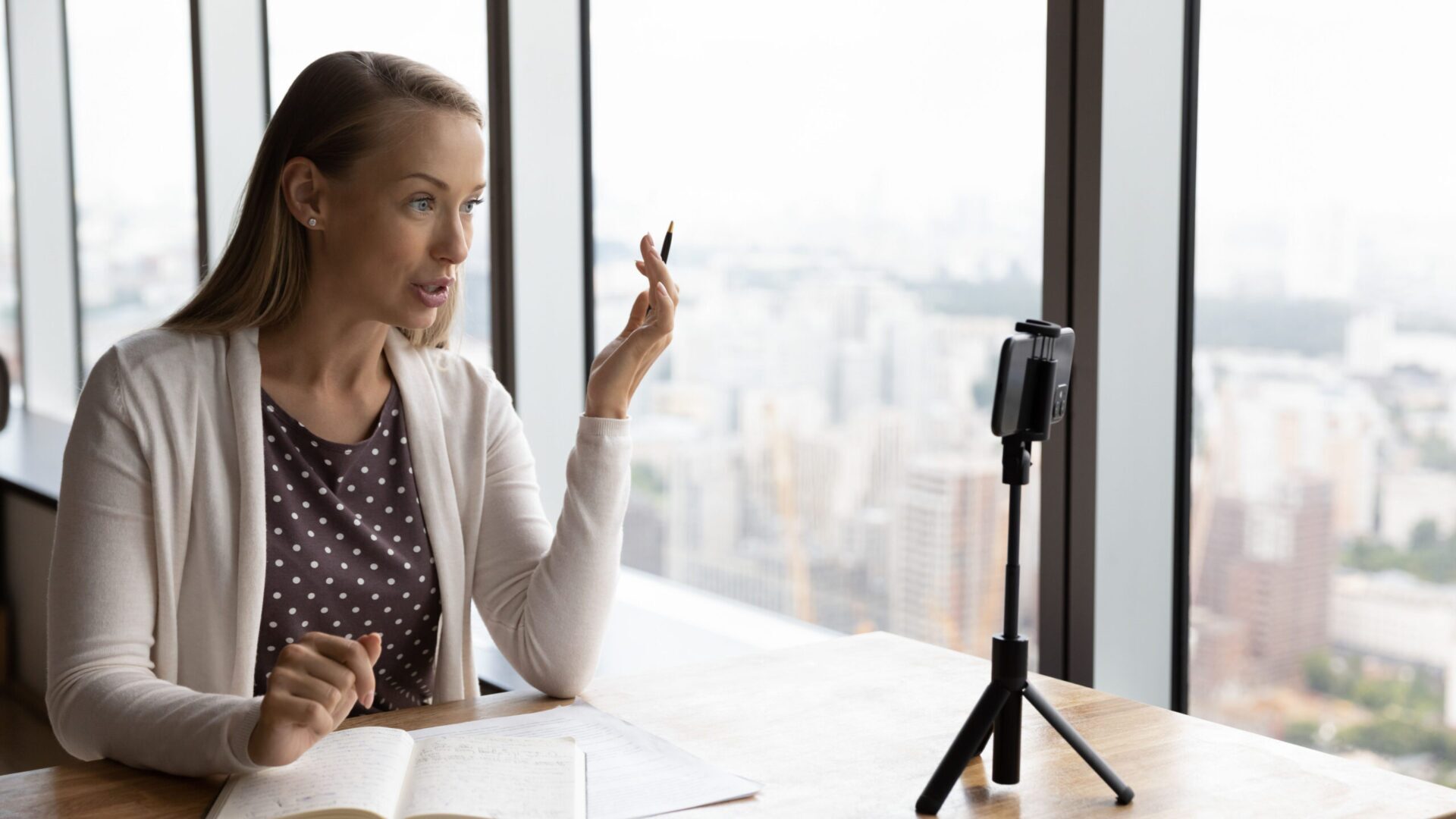 Sales Videos for Training: Equip Reps Faster with Real-World Content